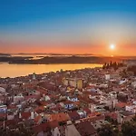 Beautiful In * Szybenik