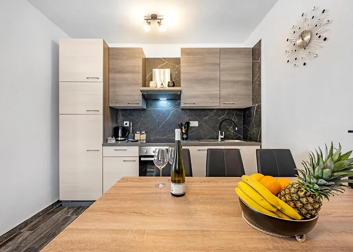 Beautiful In 아파트 시베니크