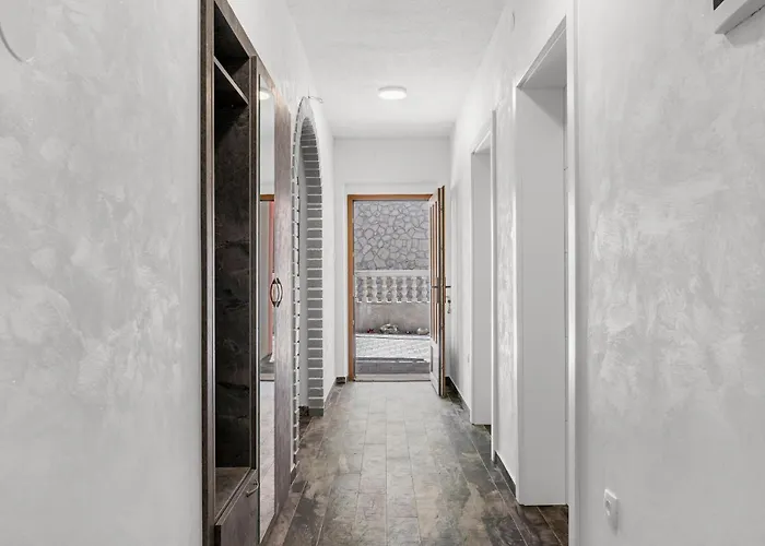 아파트 Beautiful In